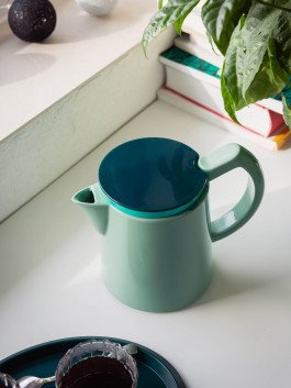 product photography lifestyle tableware coffee pot homeware produktfotografie haushalt geschirr kaffeekanne 